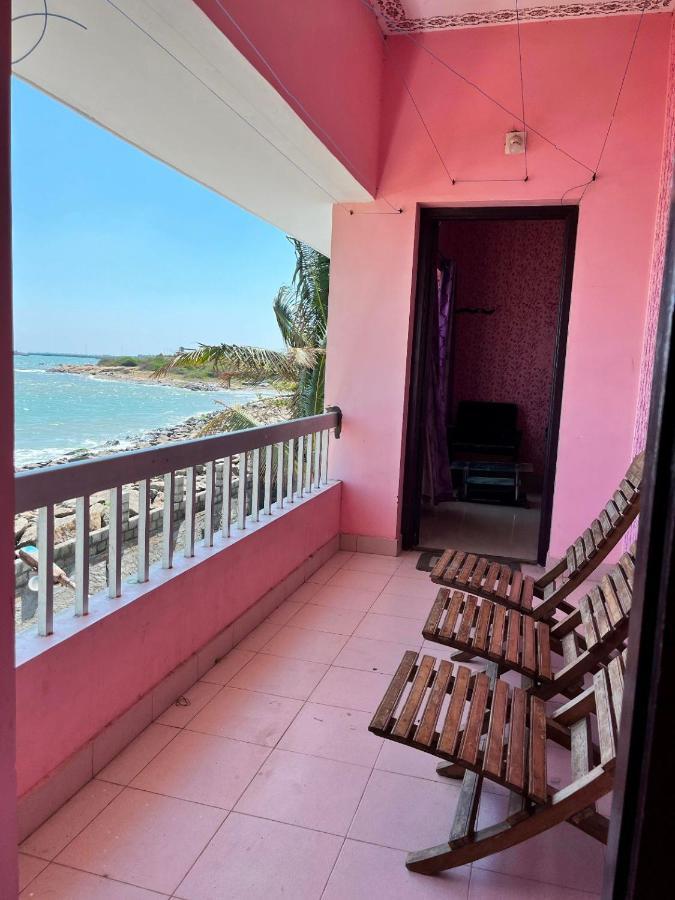 Phoenix Beach Resort カンニヤークマリ エクステリア 写真