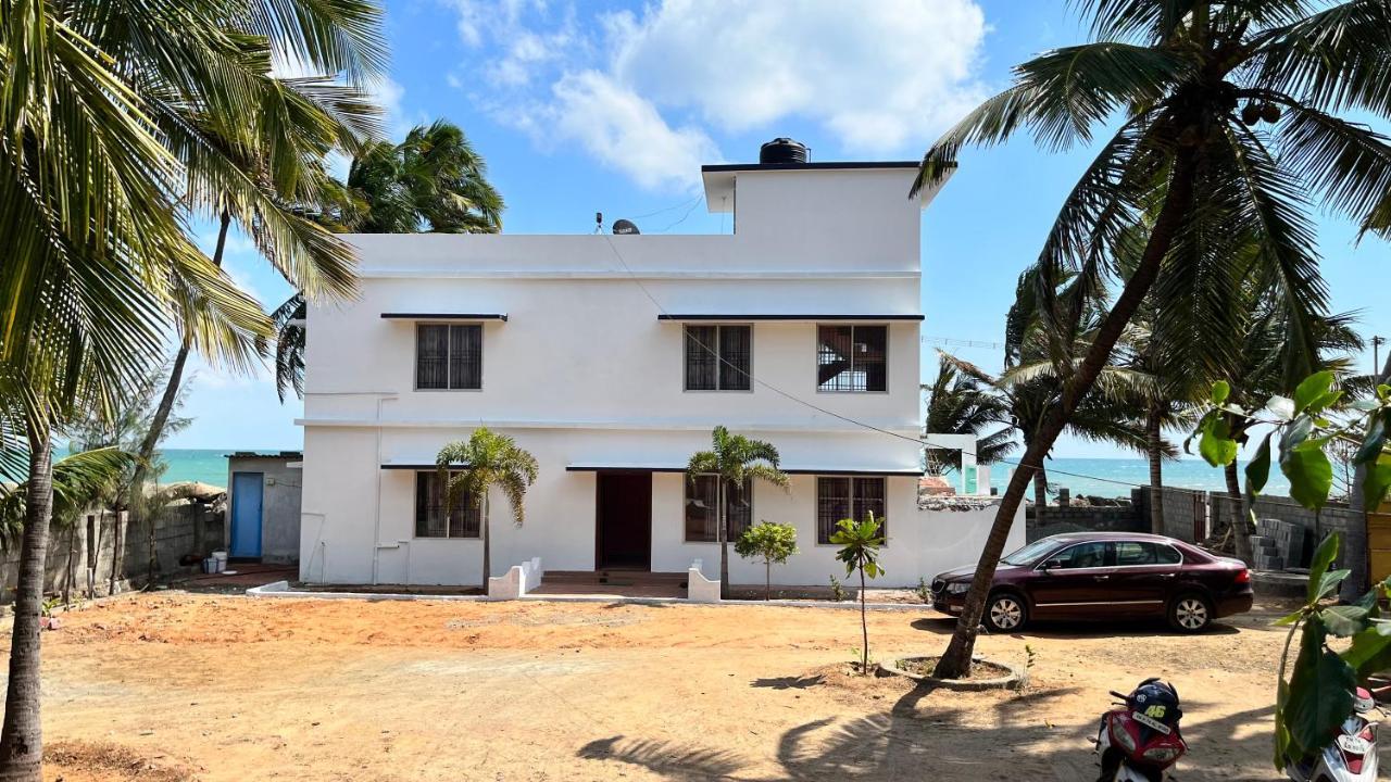 Phoenix Beach Resort カンニヤークマリ エクステリア 写真
